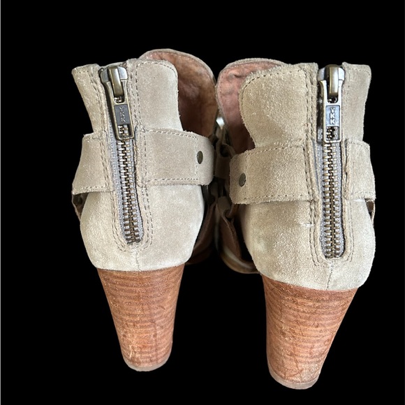 Tan Seychelles Booties buckle detail rear zip stack heel size 8.5 - Picture 4 of 6